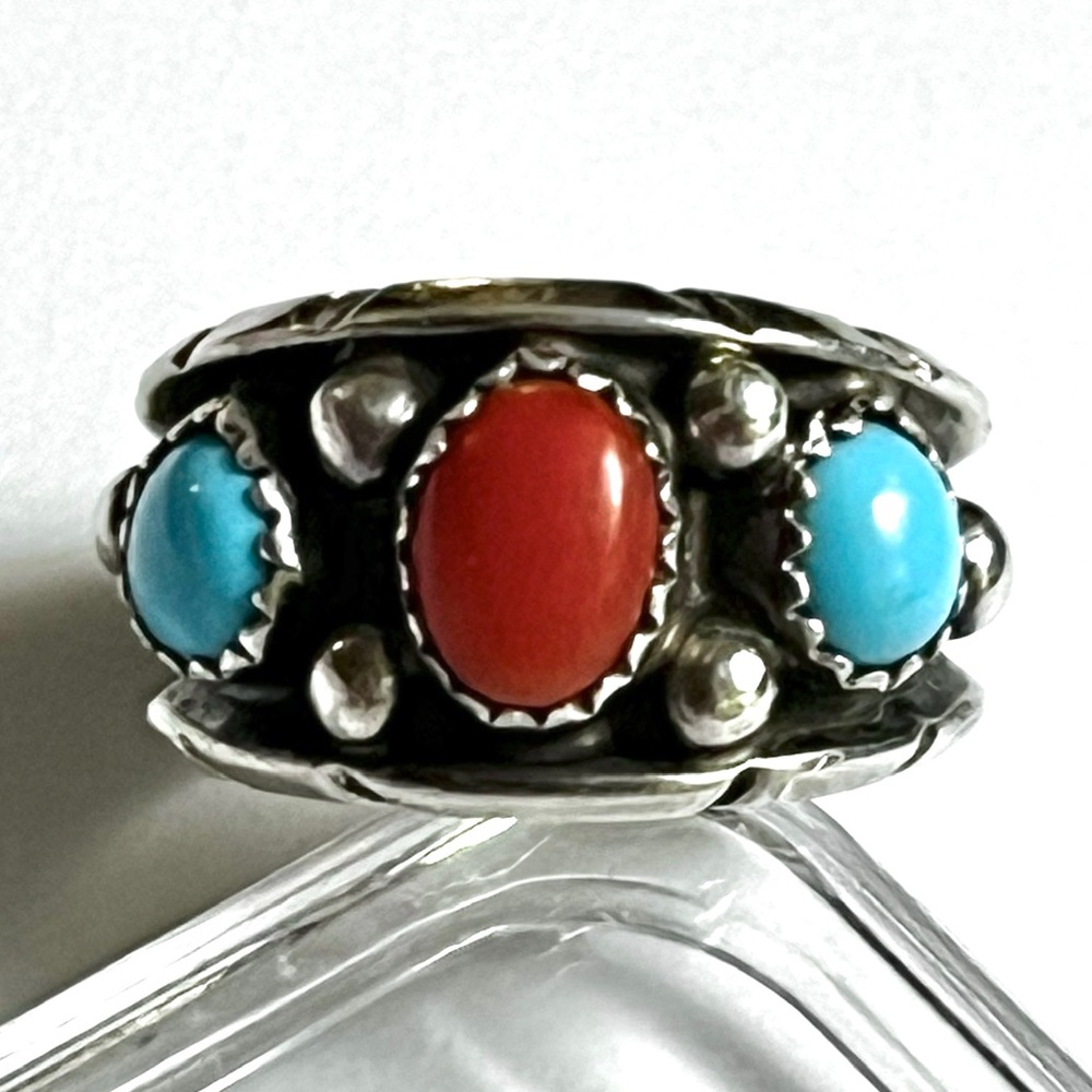 Signed - Marcus Coochwykvia, Hopi. Vintage Sterling Silver Turquoise Coral Ring